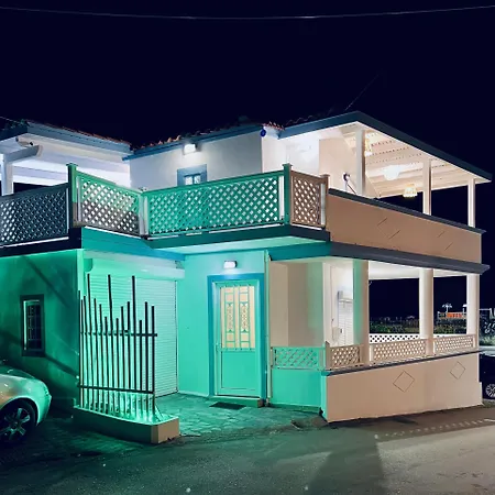 Thalassia Avra Stegna Vila *