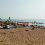 Thalassia Avra Stegna *